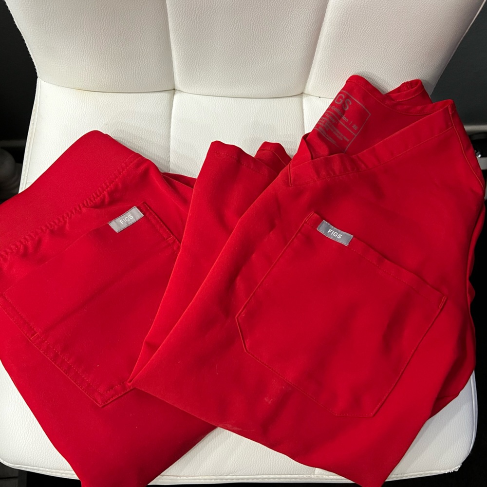 FIGS Women's Scrub Pants and Top Set in Bright Red